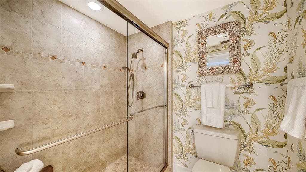 1932 HARBOURSIDE DRIVE 242 photo 17