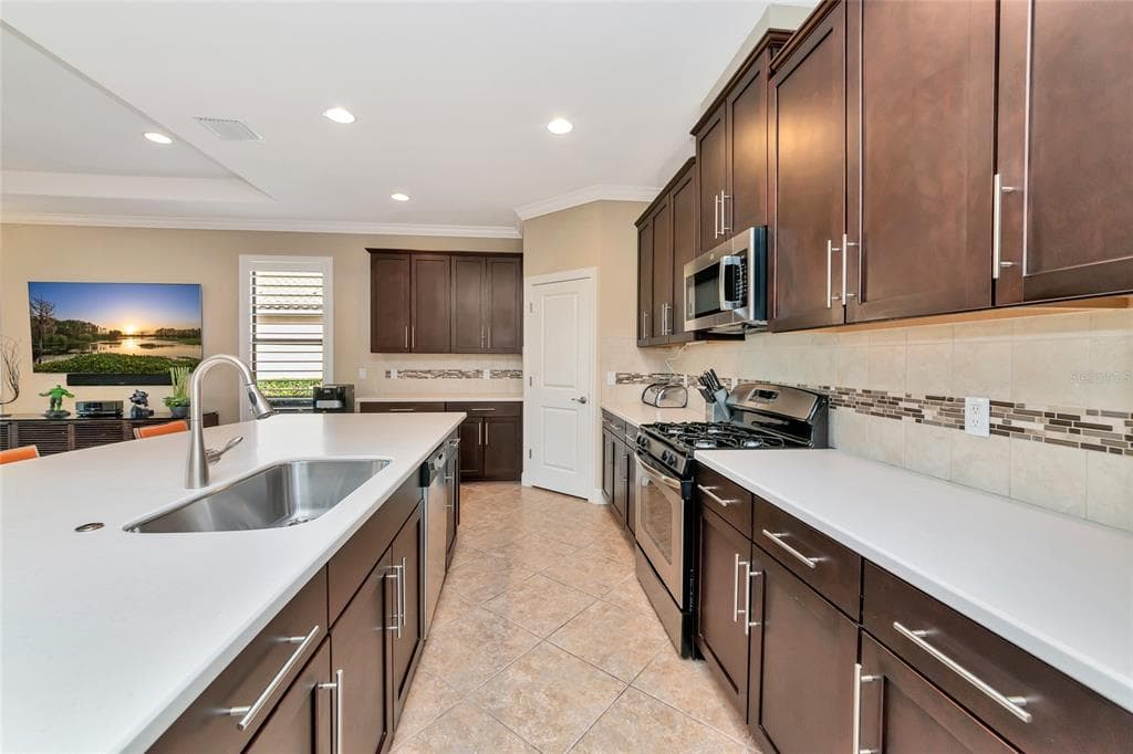 12848 DEL CORSO LOOP photo 13