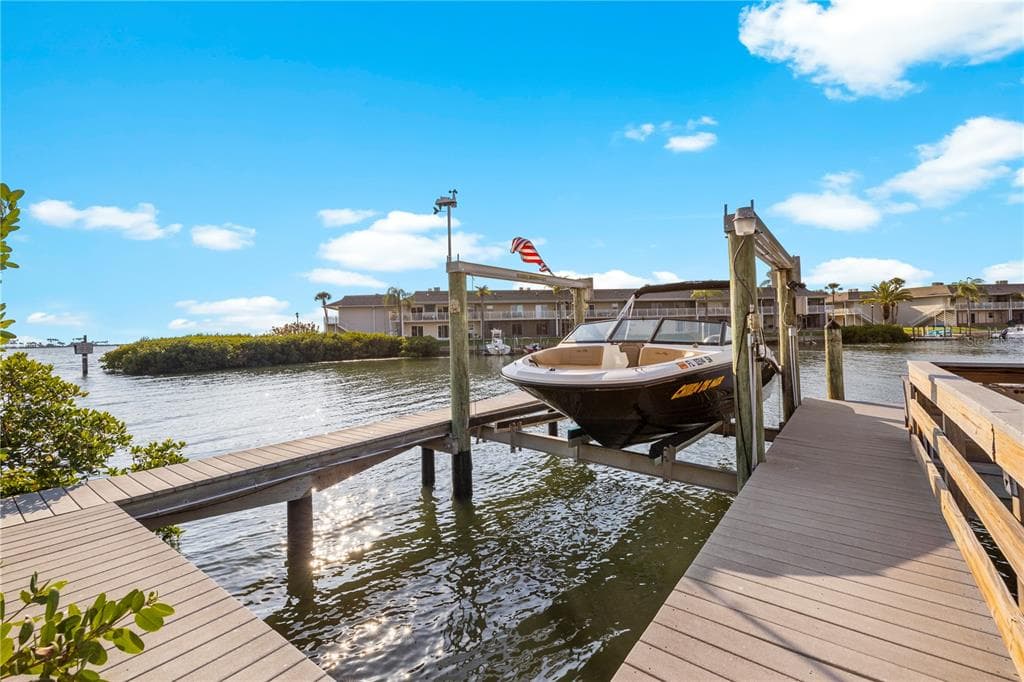 4128 CAUSEWAY VISTA DRIVE 4