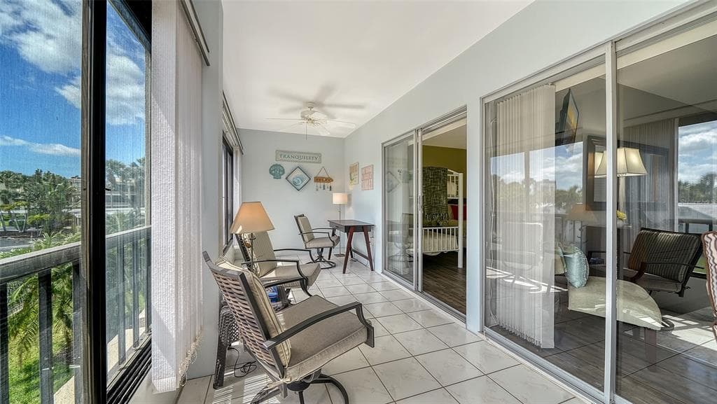 225 HOURGLASS WAY 202 photo 17
