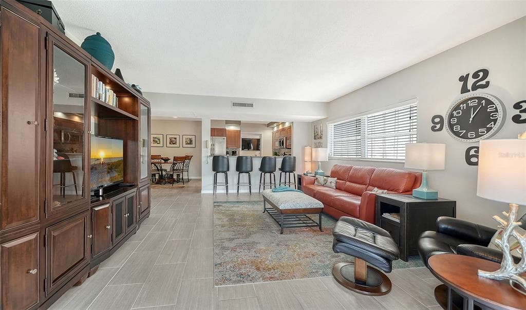 225 HOURGLASS WAY 202 photo 20