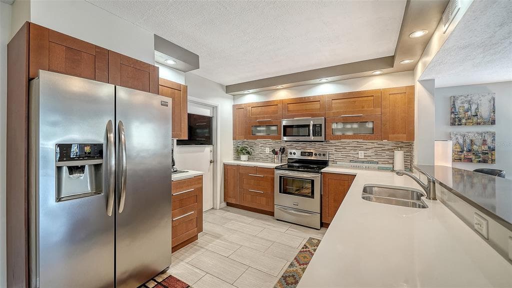 225 HOURGLASS WAY 202 photo 9