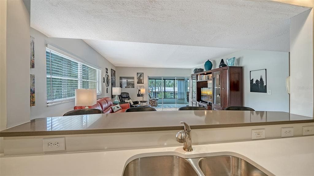 225 HOURGLASS WAY 202 photo 11