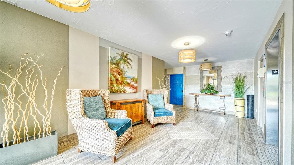 225 HOURGLASS WAY 202 photo 4