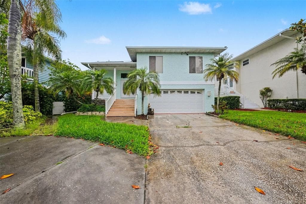 6225 BAYSIDE DRIVE photo 1