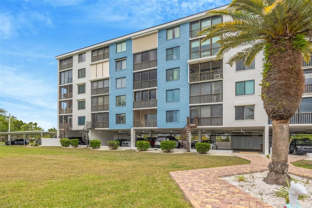 4620 BAY BOULEVARD 1117 photo 2