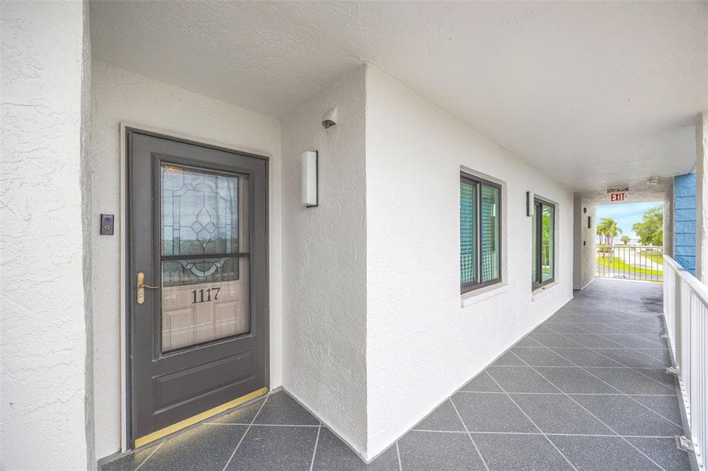 4620 BAY BOULEVARD 1117 photo 5