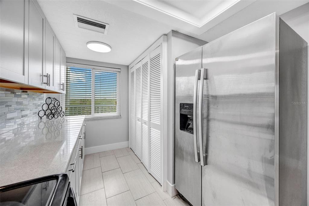 4620 BAY BOULEVARD 1117 photo 10