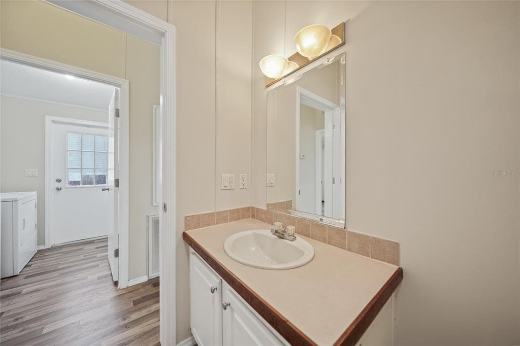 3018 BAYBERRY AVENUE photo 25