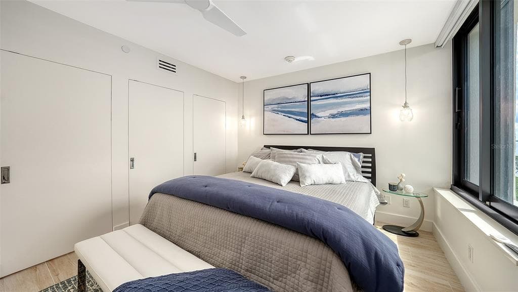 1932 HARBOURSIDE DRIVE 244 photo 22