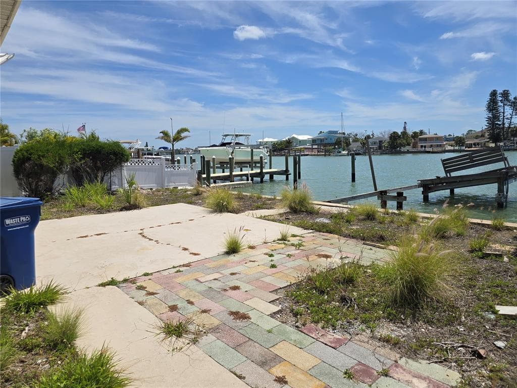 249 144TH AVENUE photo 4