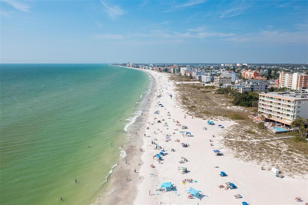 12924 GULF BOULEVARD 510 photo 6