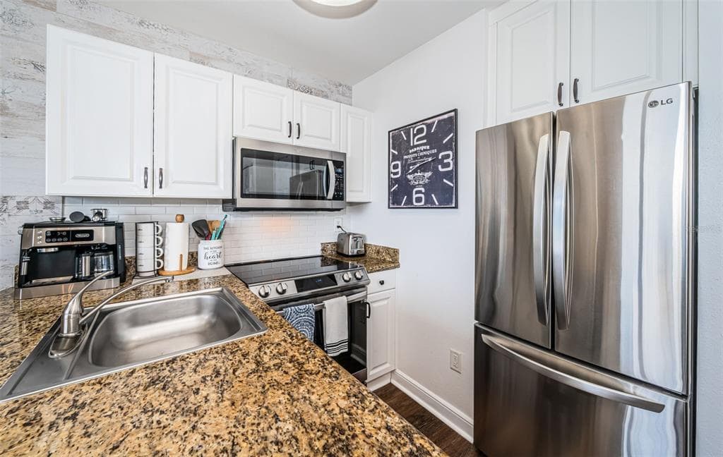 8800 BAY PINES BOULEVARD 303 photo 23