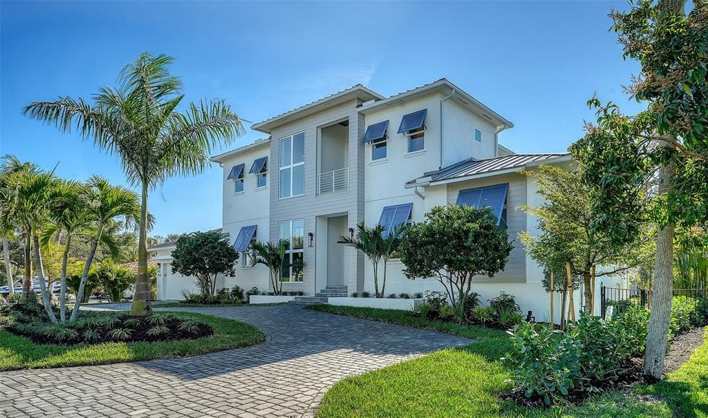 558 VENICE LANE photo 1