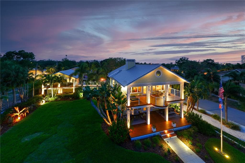 1803 BEACH DRIVE SE photo 4