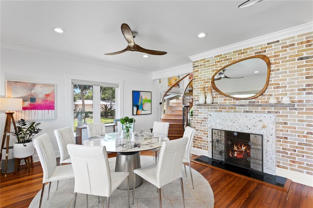 1803 BEACH DRIVE SE photo 8