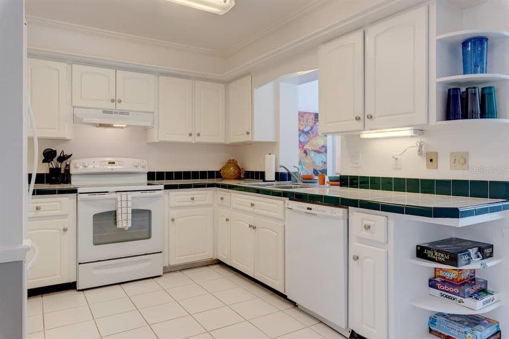 231 CADDY ROAD photo 10