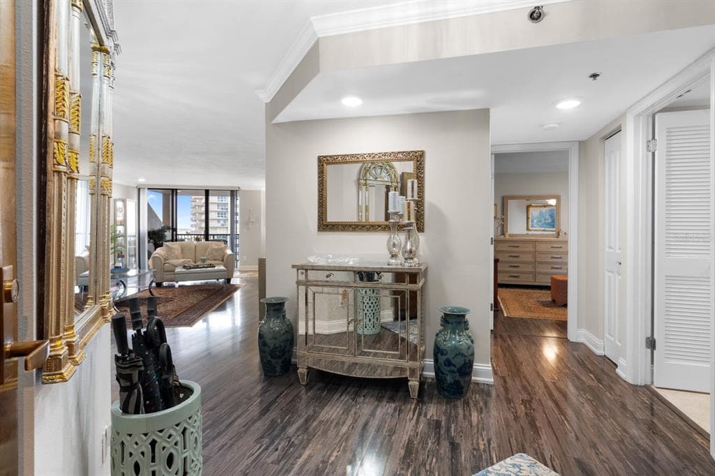 1600 GULF BOULEVARD #717 3