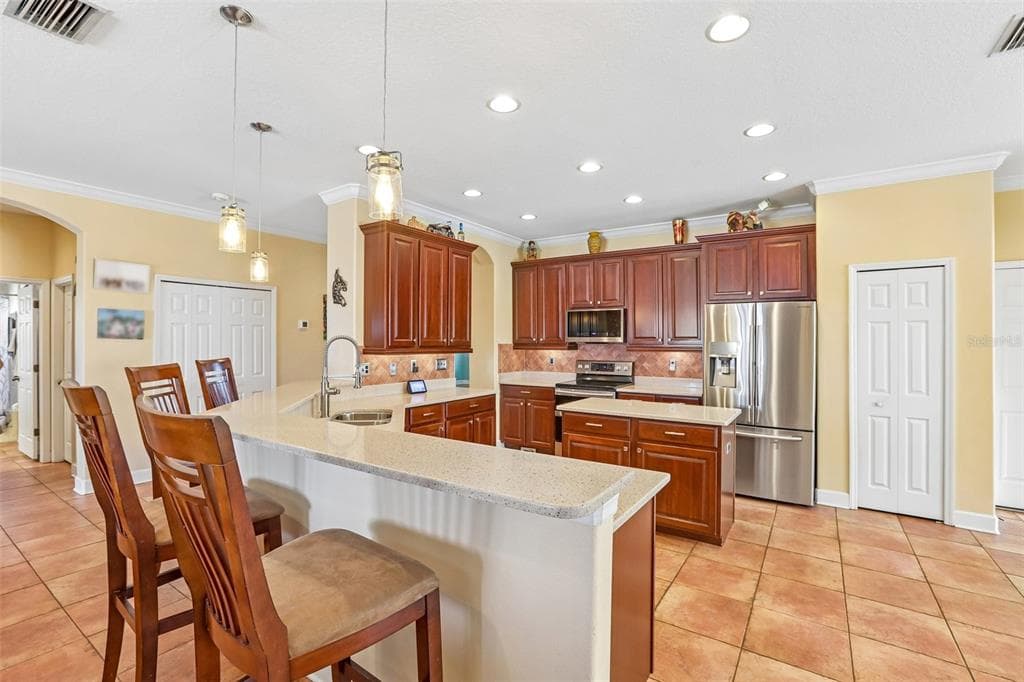 1638 MIRA LAGO CIRCLE photo 13