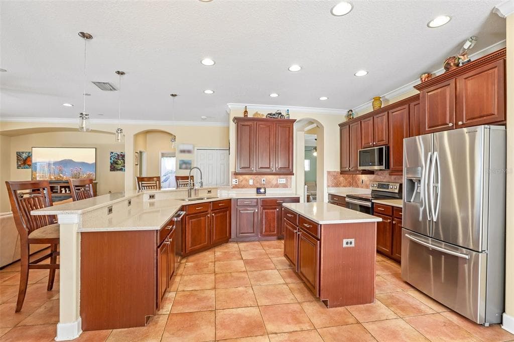 1638 MIRA LAGO CIRCLE photo 14