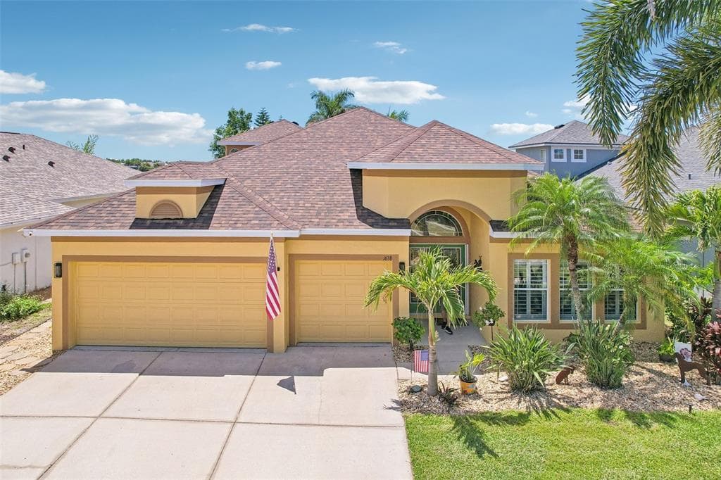 1638 MIRA LAGO CIRCLE photo 4