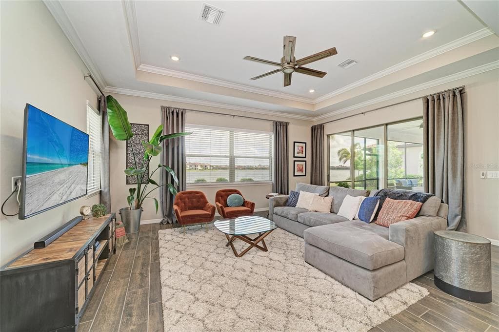 283 TOSCAVILLA BOULEVARD photo 23