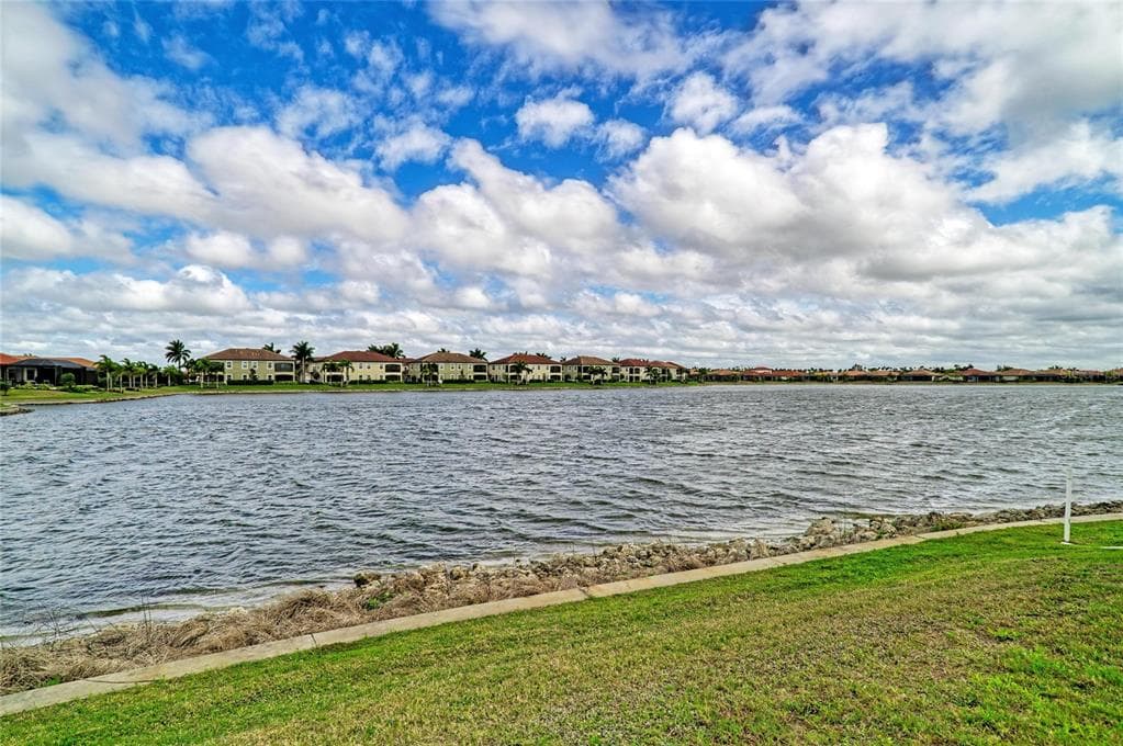 283 TOSCAVILLA BOULEVARD photo 17