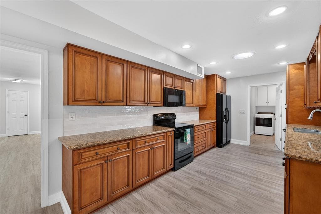 1810 MILFORD CIRCLE photo 12