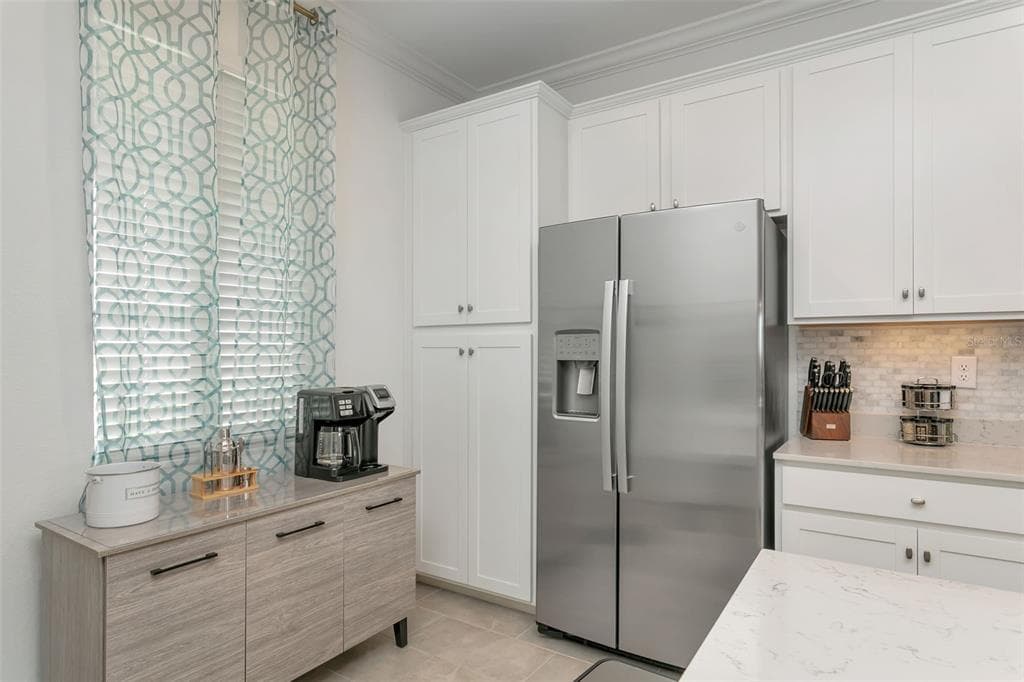 18028 GAWTHROP DRIVE 403 photo 6