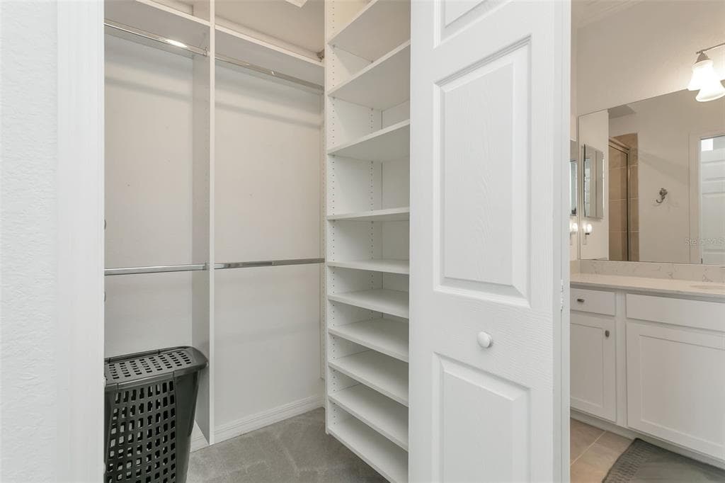18028 GAWTHROP DRIVE 403 photo 24