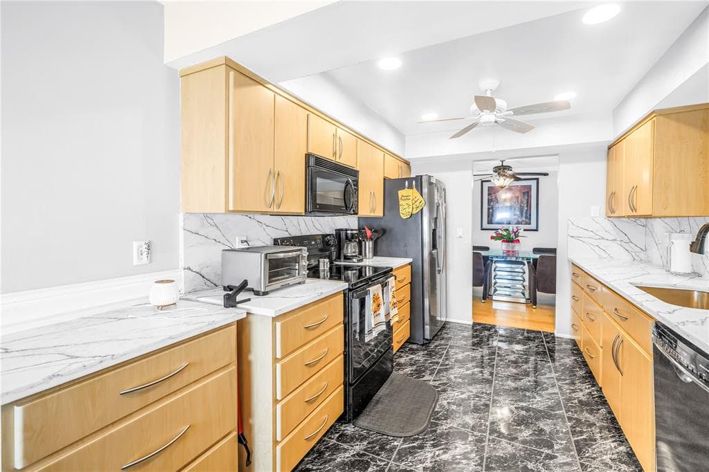 9210 40TH STREET N photo 18