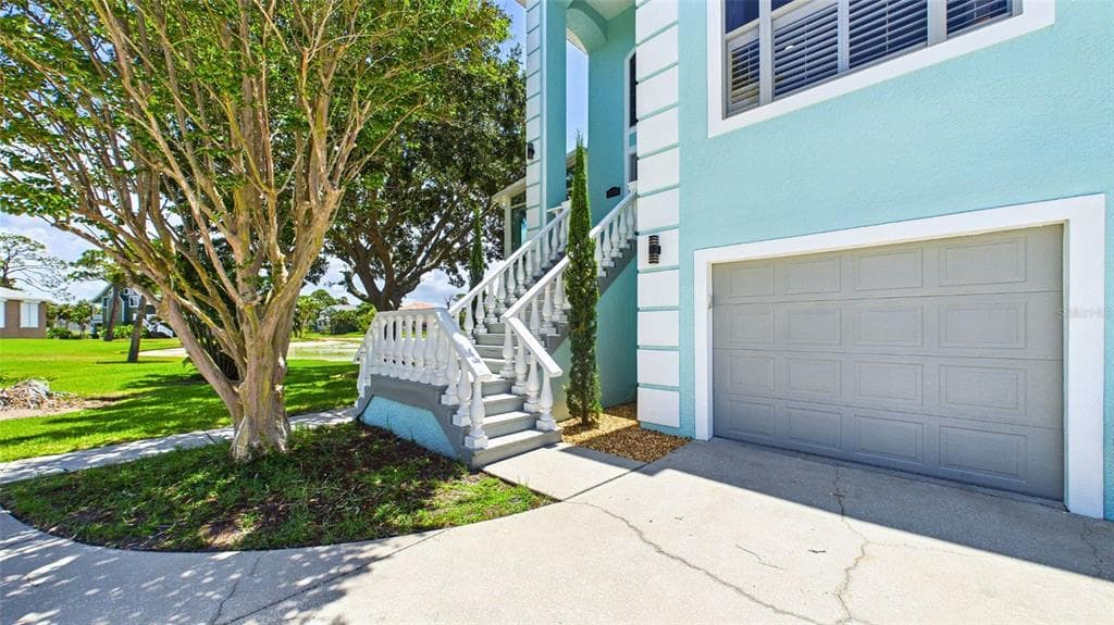 2106 PELICAN COURT photo 13