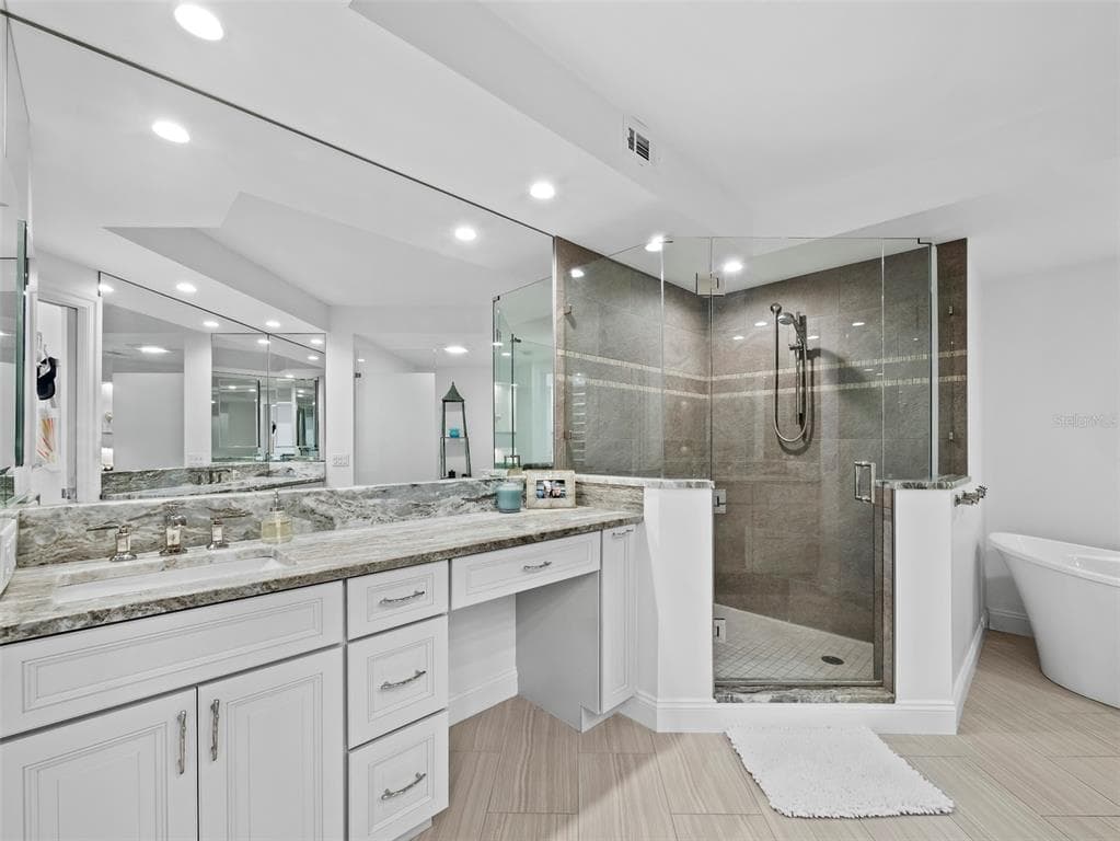 535 SANCTUARY DRIVE A603 photo 22