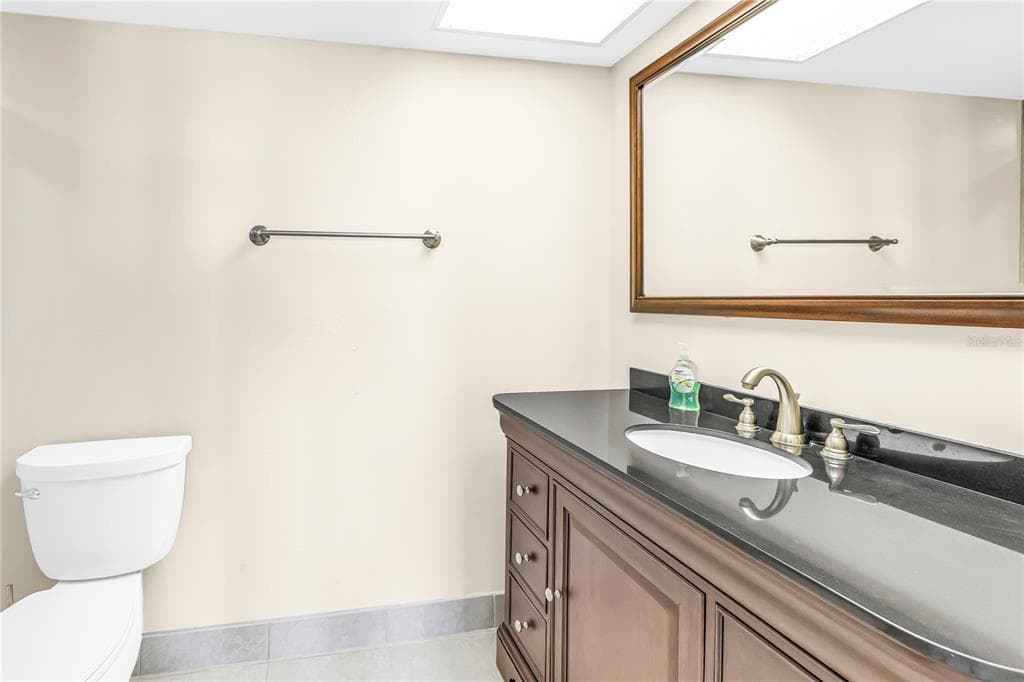 5220 BRITTANY DRIVE S 1202 photo 25