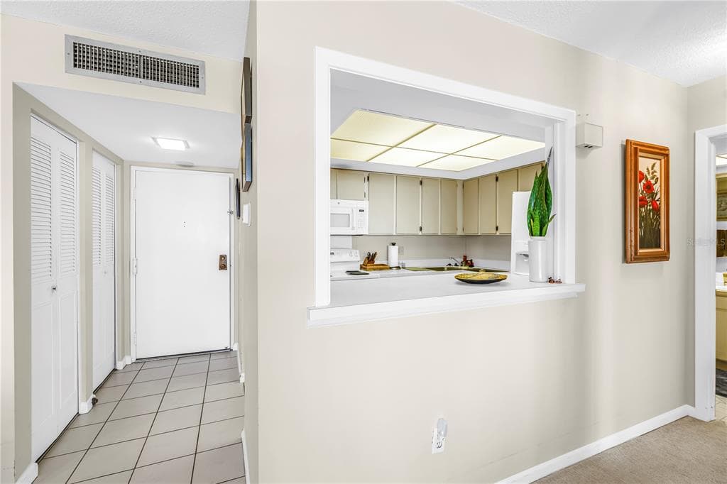5220 BRITTANY DRIVE S 1204 photo 24