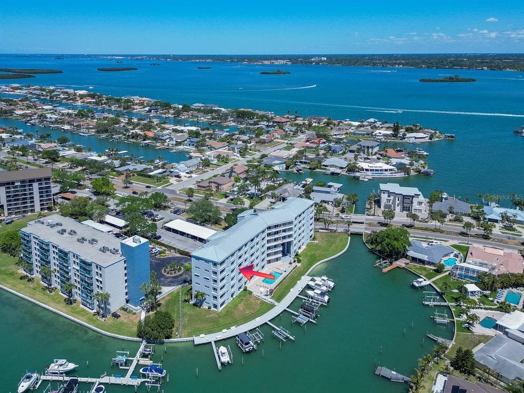 610 ISLAND WAY #407 1