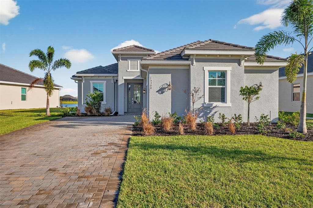 15300 RIVER BIRCH COURT photo 1