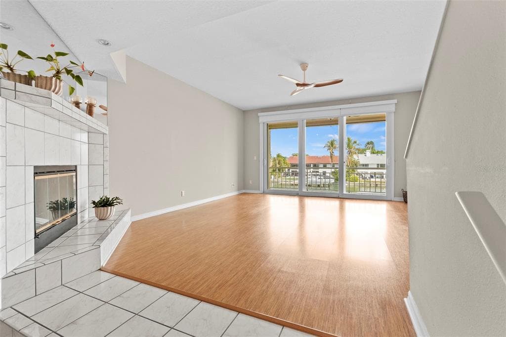 1071 PINELLAS BAYWAY S photo 15