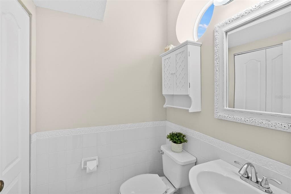 1071 PINELLAS BAYWAY S photo 25