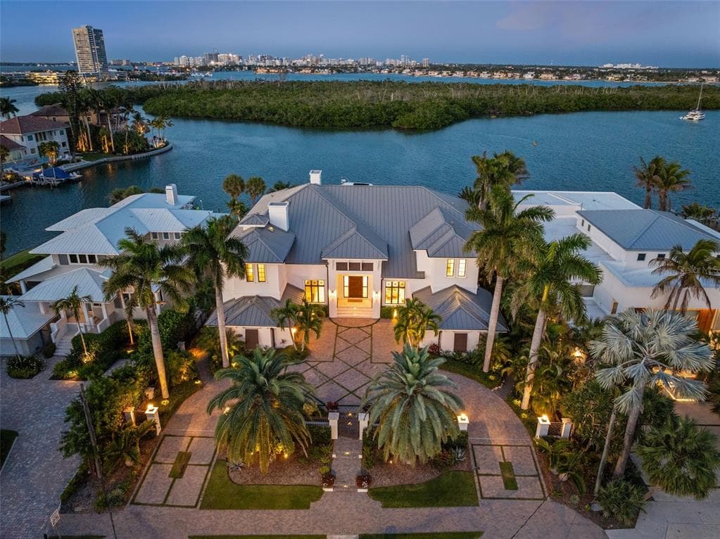 361 S BLVD OF THE PRESIDENTS 1