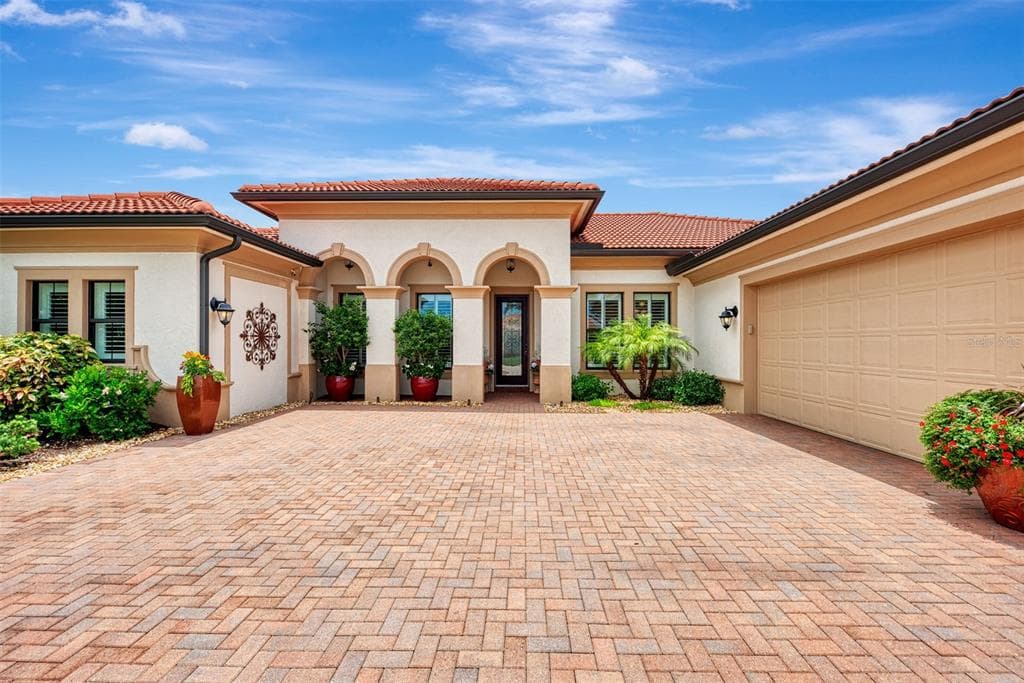 10965 BULLRUSH DRIVE photo 1