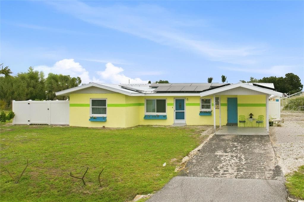 165 W TARPON BOULEVARD NW photo 2