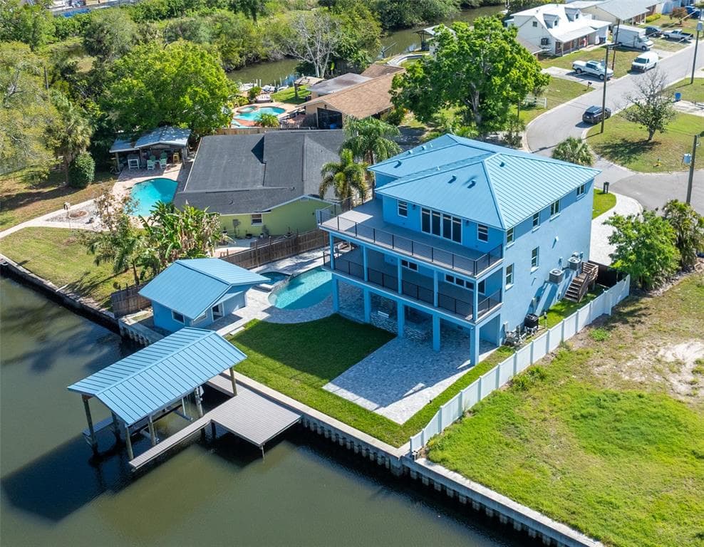 8717 DRIFTWOOD DRIVE 3