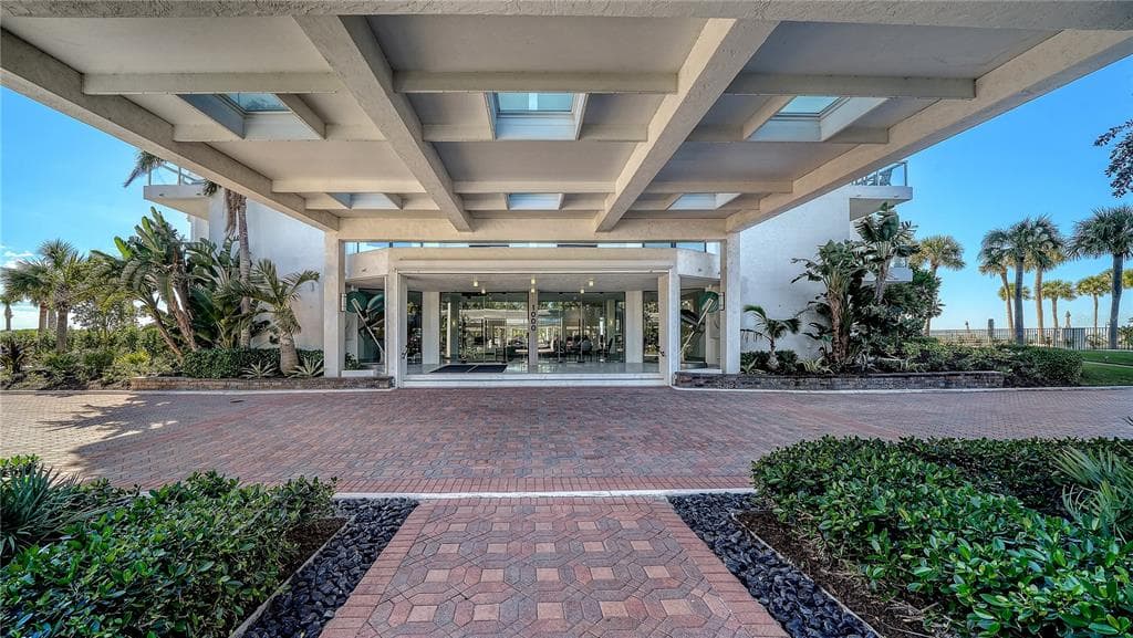 1000 LONGBOAT CLUB ROAD 304 photo 11