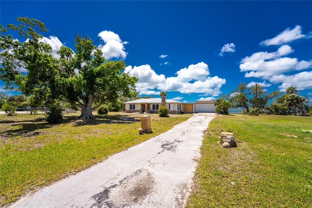12500 PLACIDA ROAD photo 24