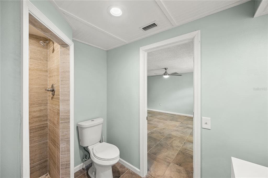 18254 BRACKEN CIRCLE photo 17