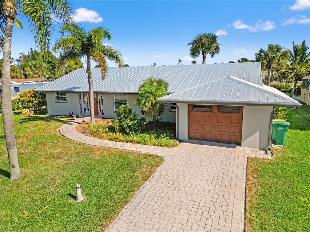 18254 BRACKEN CIRCLE photo 8