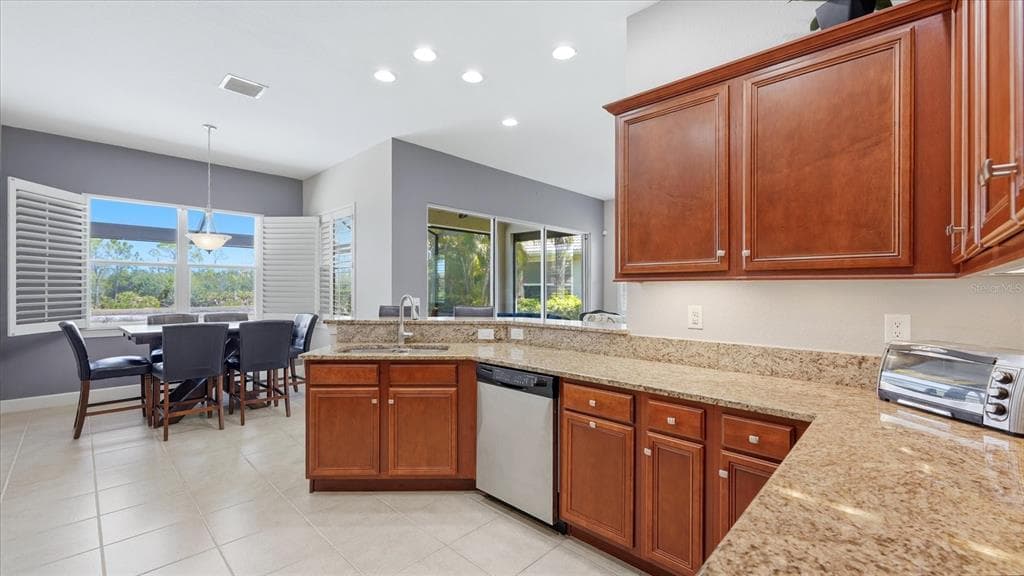 13177 CREEKSIDE LANE photo 17
