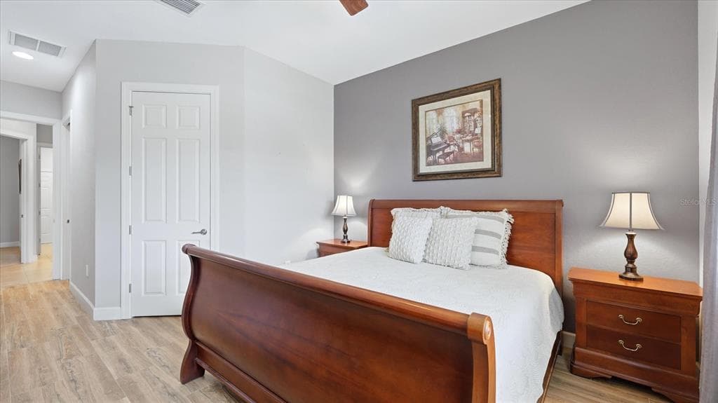 13177 CREEKSIDE LANE photo 22
