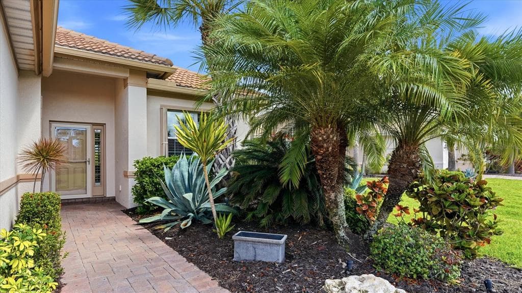 13177 CREEKSIDE LANE photo 5